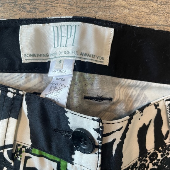 D.E.P.T size S, fun print, pants, waist measurement is 15, length is 32 - Picture 7 of 8